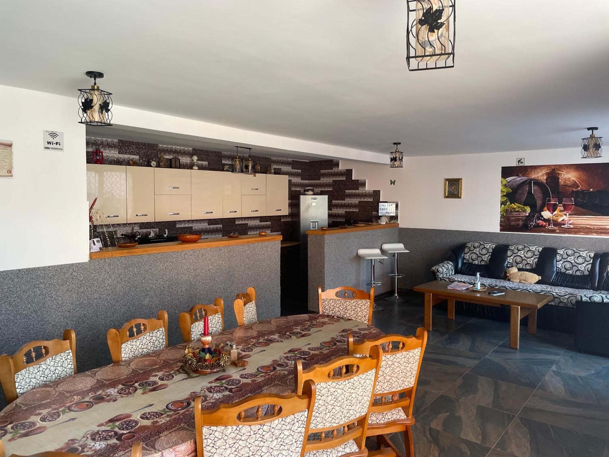 Вилла Casa Raraului Кымпулунг-Молдовенеск Экстерьер фото