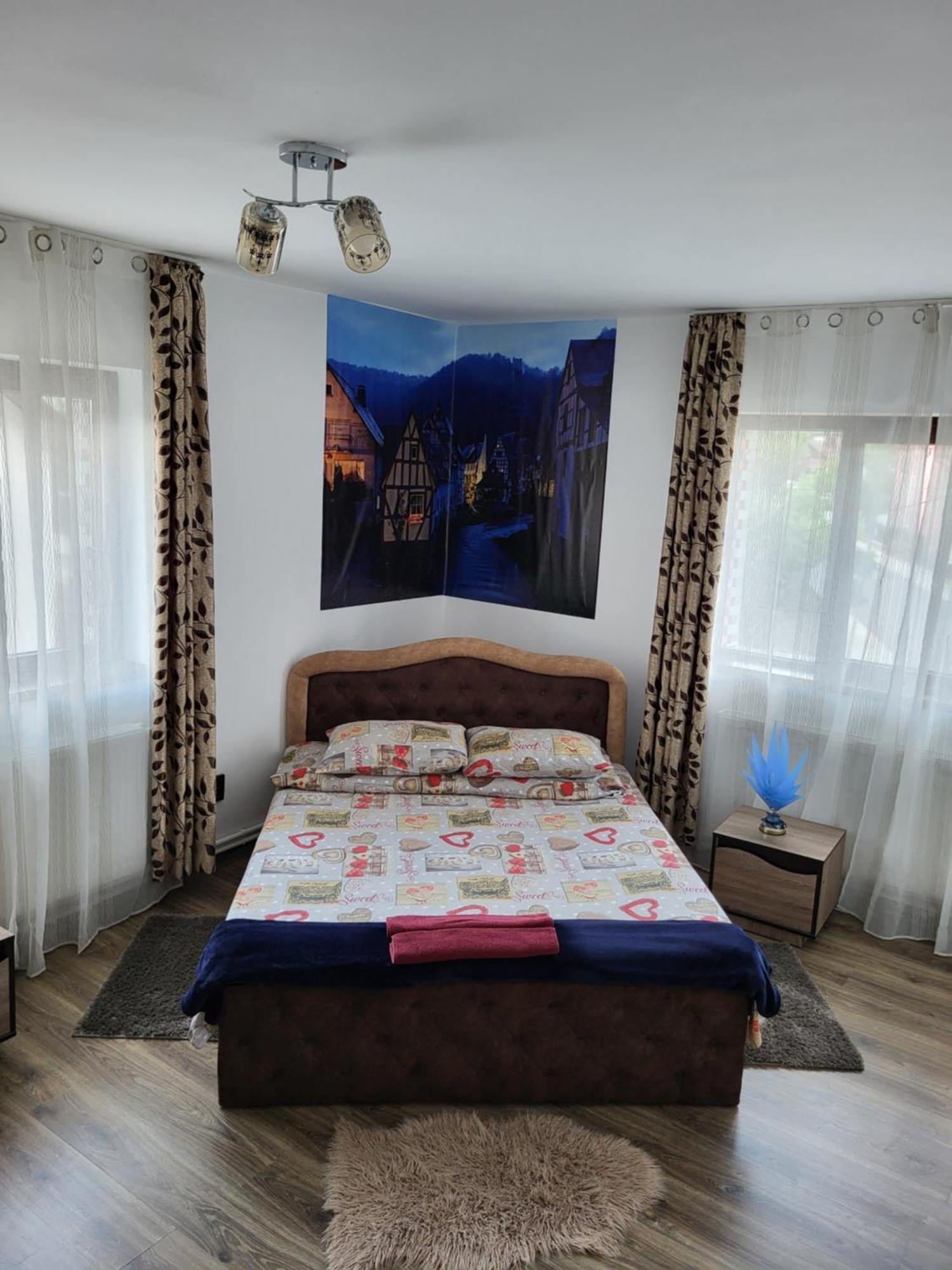 Вилла Casa Raraului Кымпулунг-Молдовенеск Экстерьер фото